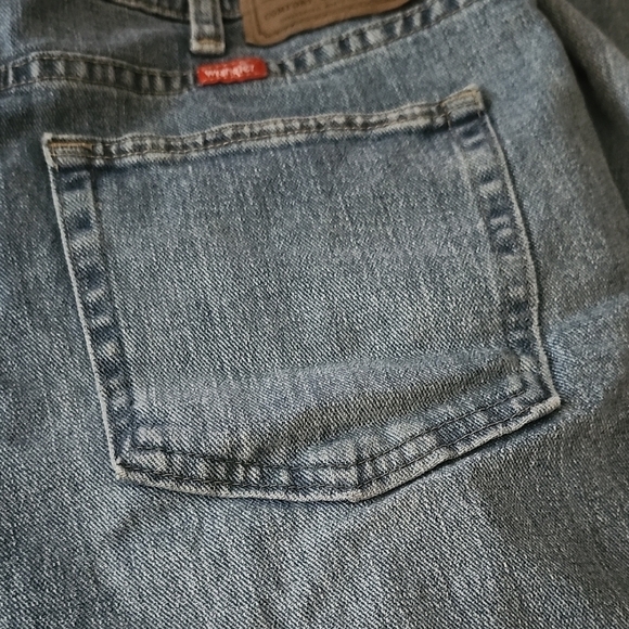 Wrangler Regular Fit Blue Jeans Size 34×32 - Picture 5 of 5
